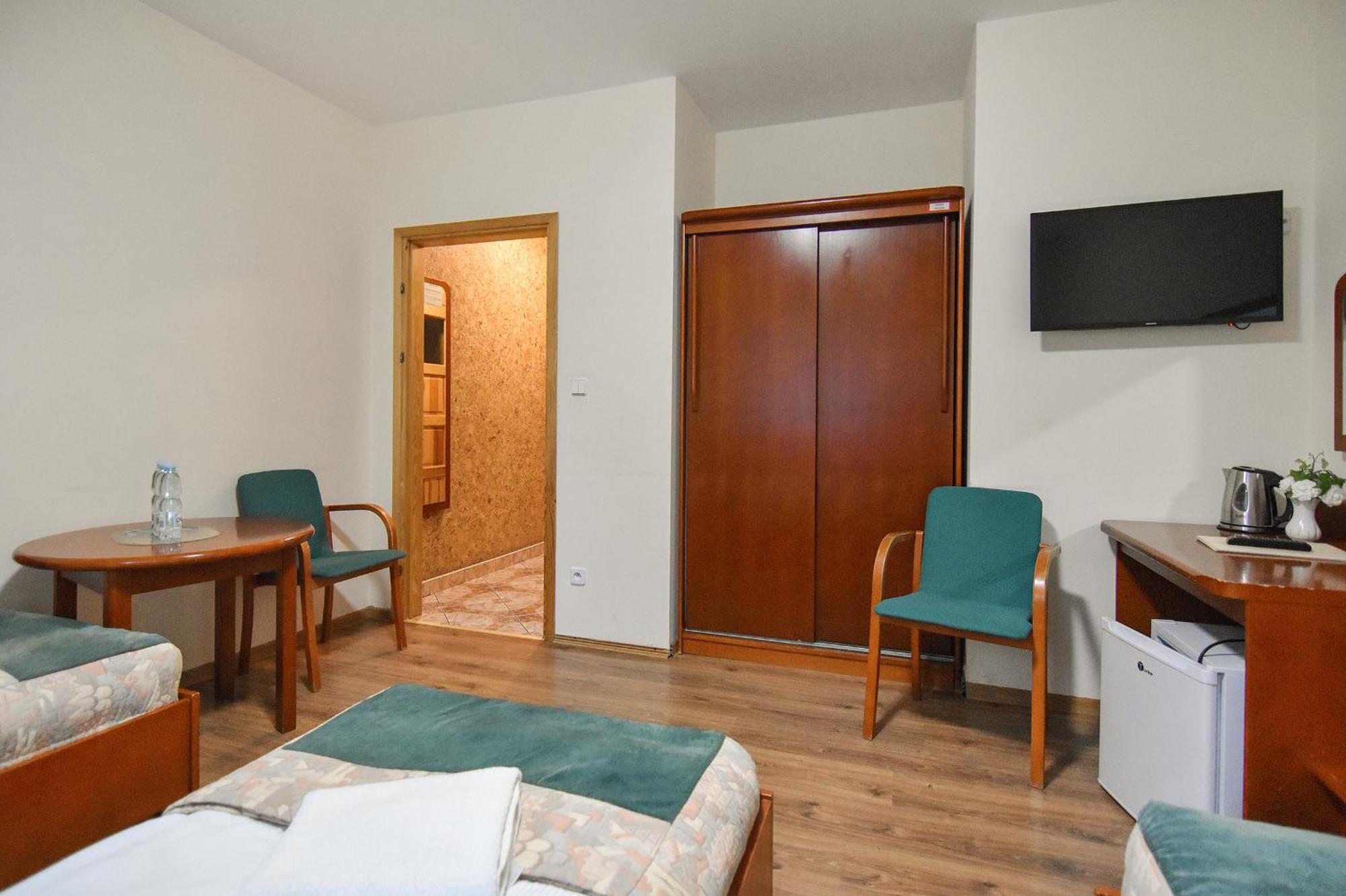 Lesny Osrodek Szkoleniowy W Puszczykowie Puszczykowo Exteriér fotografie