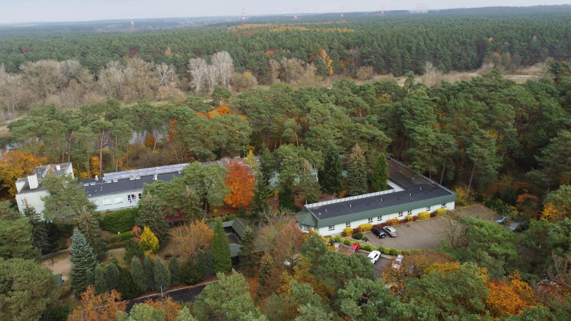 Lesny Osrodek Szkoleniowy W Puszczykowie Puszczykowo Exteriér fotografie