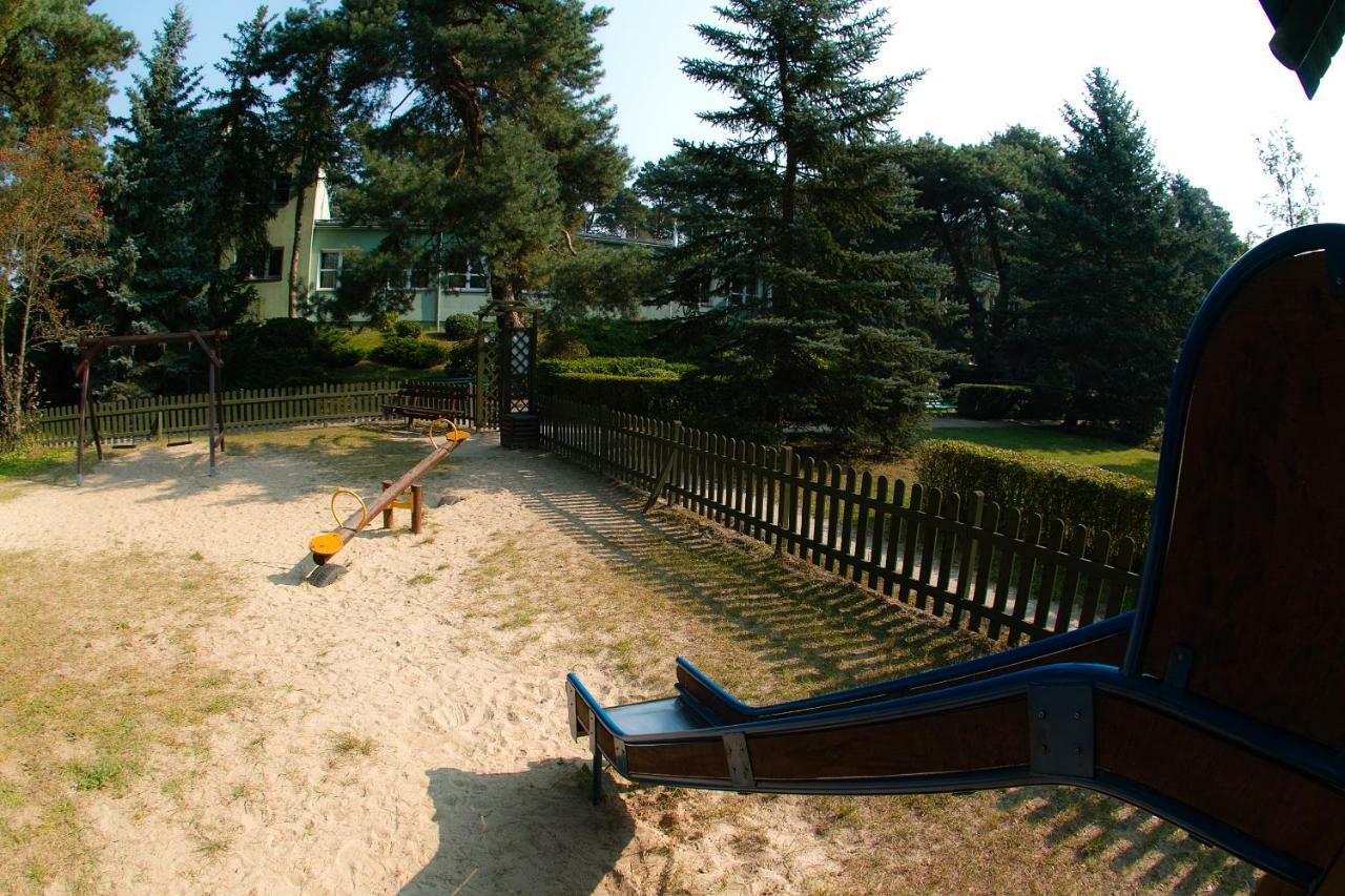 Lesny Osrodek Szkoleniowy W Puszczykowie Puszczykowo Exteriér fotografie