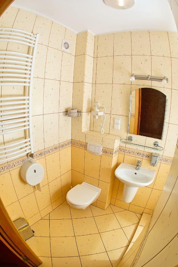 Lesny Osrodek Szkoleniowy W Puszczykowie Puszczykowo Exteriér fotografie