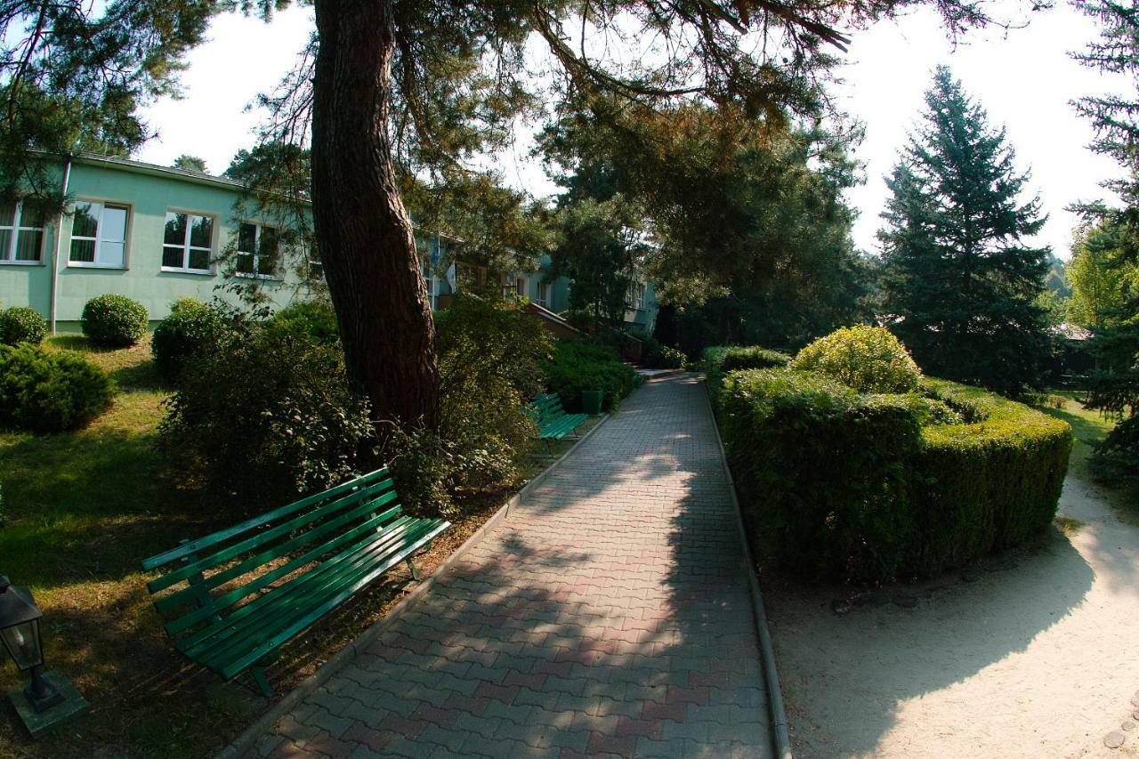 Lesny Osrodek Szkoleniowy W Puszczykowie Puszczykowo Exteriér fotografie